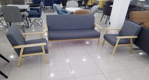 3831f589-72a8-427d-a066-8000c1b08e8d جلسة قماش على خشب ٥ اشخاص